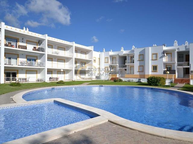 T2 Central com piscina e garagem 119m² Albufeira Olhos de Água