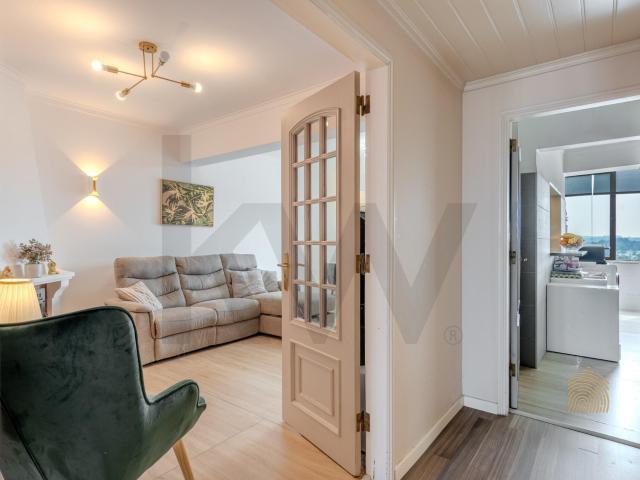 T2 COM 100 M², 2 VARANDAS | ARRECADAÇÃO | RINCHOA