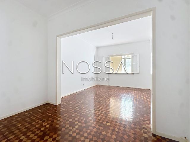 T2 com Logradouro e Excelente Potencial | Centro Vila Franca de Xira