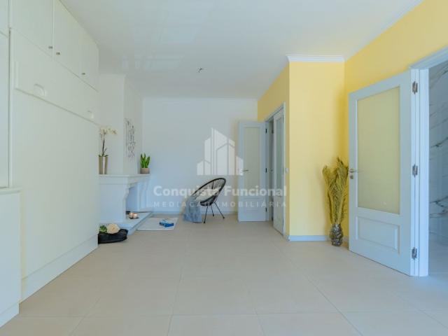 T2 com Lugar de Garagem e Elevador | São João da Madeira | 259.500€