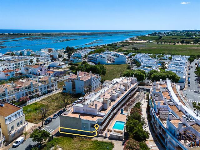 T2 com piscina, 2 terraços e estacionamento perto da praia d. 71m² Santa Luzia