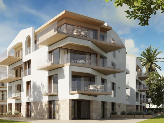 T2 com roof top privado, piscina e jardim do condomínio em Alvor