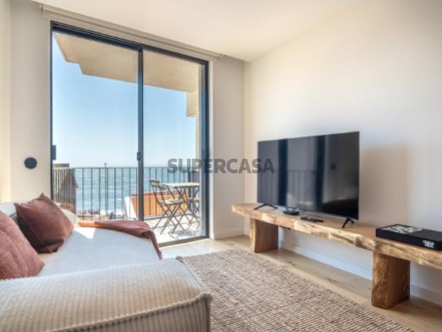 T2 com Varanda, Vista de Mar e AL | Rua da Senhora da Luz