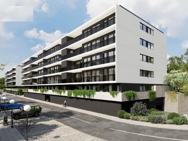 T2 com varanda de 20.25m2 e lugar de garagem