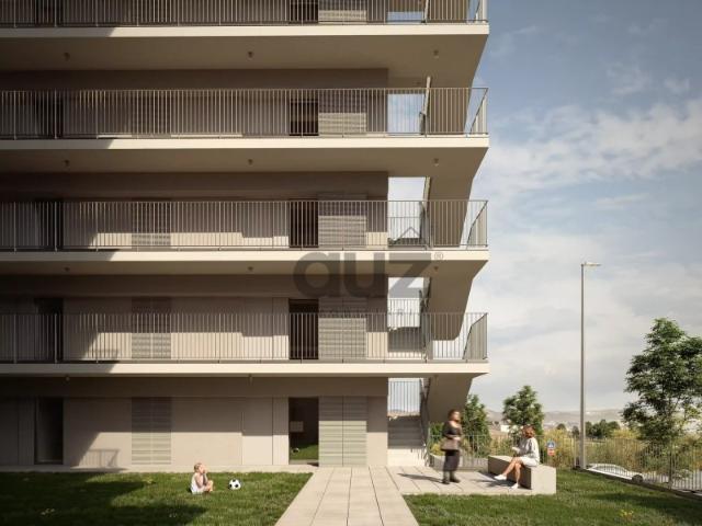 T2 com Varanda e Terraço Monte da Virgem Flats