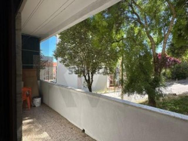 T2 com Varanda e Vista Rio Localização Premium na Póvoa de Santa Iria
