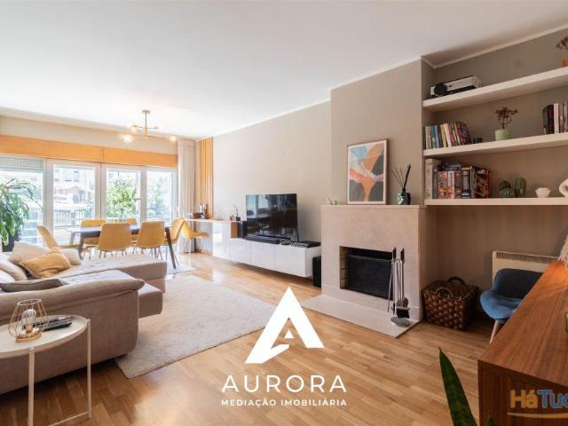 T2 com Varanda, Garagem e Arrumos | 26064093409