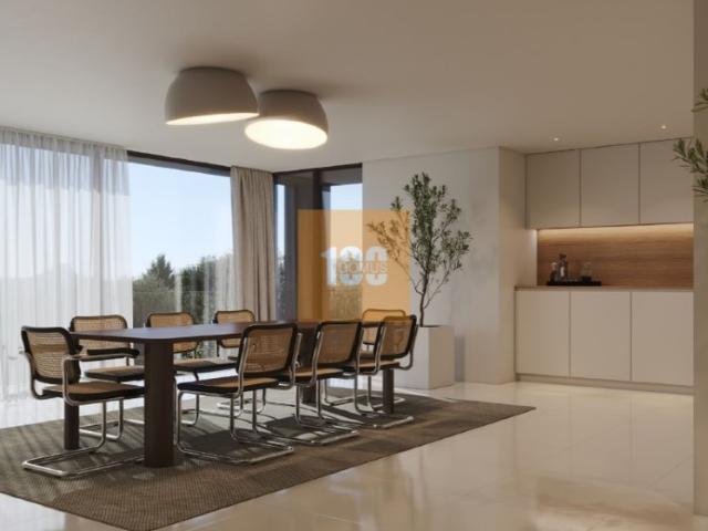 T3 com terraço na Arrábida