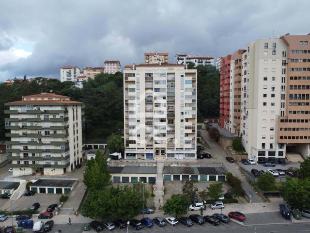 T2 com Varanda na Avenida Elísio de Moura | Junto à Solum, Coimbra, Santo antónio dos olivais