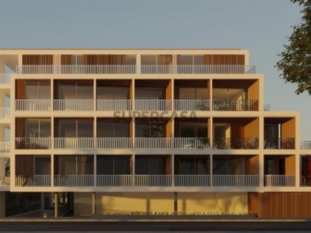 T2 com Varandas 17,8 m² | Nascente/Sul | Garagem | Junto ao Polo Universitário e Colégio Júlio Diniz