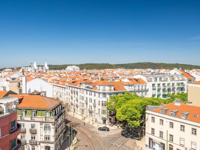 T2 com Vista Rio, Garagem e Terraço Comum – Campo de Ourique 94m² Campo de Ourique