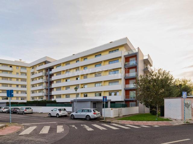 T2 Condomínio Alto da Vila Carnaxide 104m² Carnaxide