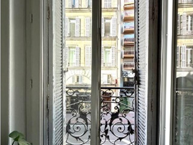 T2 COEUR CENTRE VILLE 43 M2 RUE DE LODI MARSEILLE 6ème