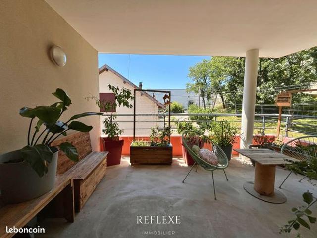 T2 coup de cœur avec terrasse de 19 m² — Besançon Saint Ferjeux