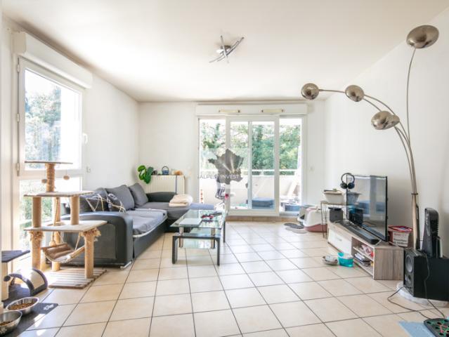 T2 DANS COPROPRIETE DE STANDING AVEC PISCINE, TERRASSE, GARA