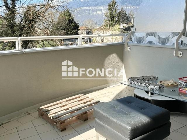 T2 DANS COPROPRIETE DE STANDING AVEC PISCINE, TERRASSE, GARAGE E