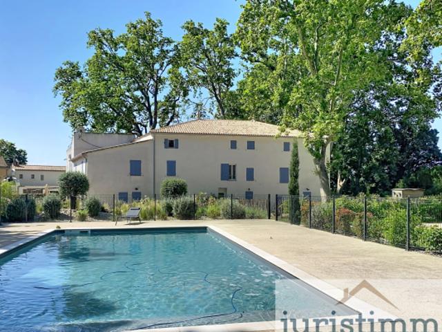 T2 DANS RESIDENCE FERMEE STANDING AVEC PISCINE