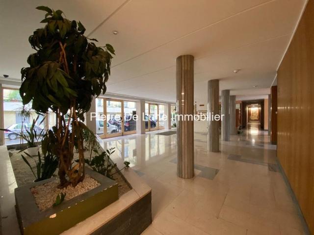 T2 de 43m² avec balcon 44m² Lyon 7ème