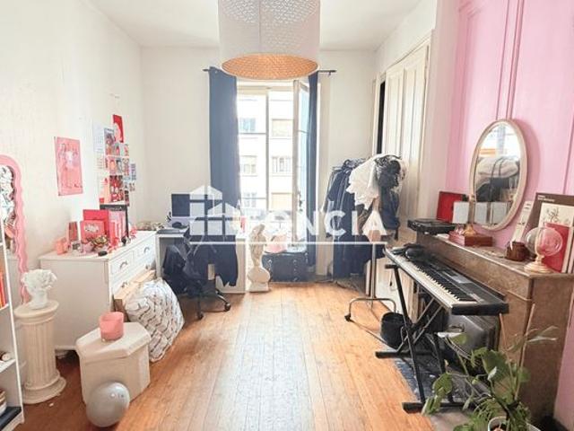 T2 de 47 m² au 4ème étage Secteur Saxe Gambetta