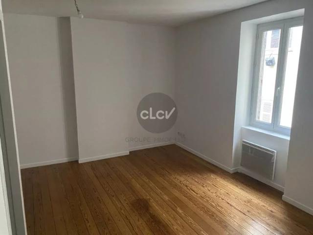 T2 de 53,50 m² Dernier étage Centre 69400 VILLEFRANCHE SUR SAONE