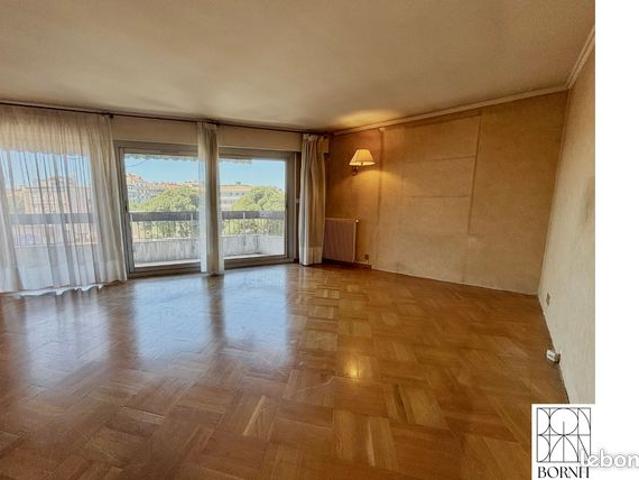 T2 de 77 m² avec possibilité T3 + 2 balcons de 6 m² – Marseille 4e