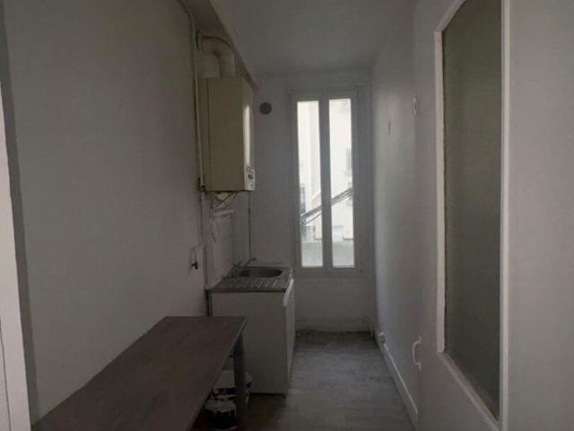 T2 de 33.56m² à 5' à pied des Quatre Chemins