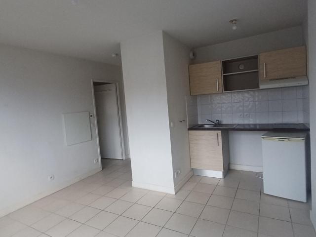 T2 DE 32 M2 1 PLACE DE PARKING AU SOUS SOL