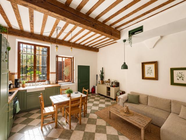 T2 DE CHARME AVEC TERRASSE/JARDIN PRIVATIVE AU CŒUR DE LA CROIX ROUSSE