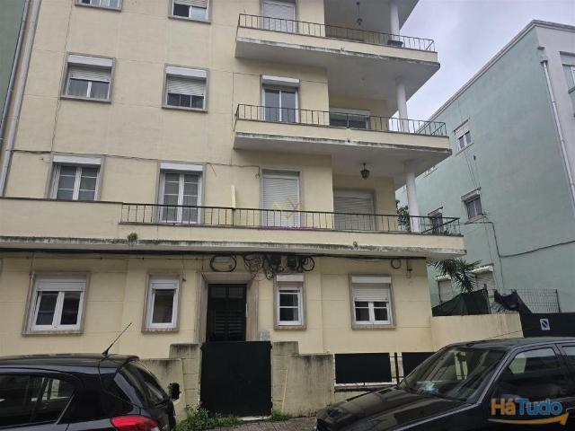 T2 de RENDIMENTO na Amadora | 26054083588