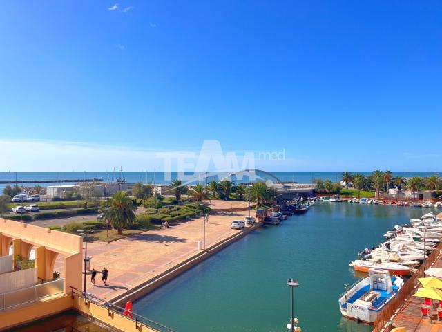T2 DERNIER ETAGE FACE MER
