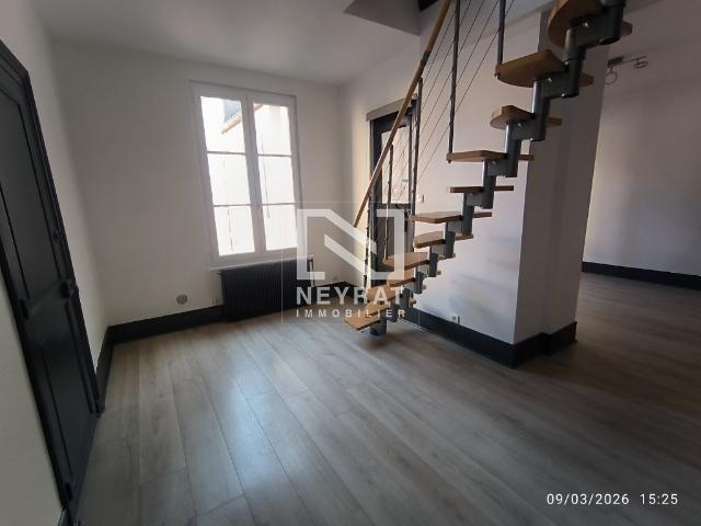 T2 DUPLEX 10 RUE DES PLACES