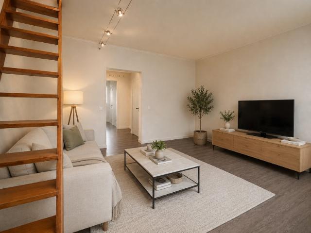 T2 Duplex com Suite e Varandas | Algés
