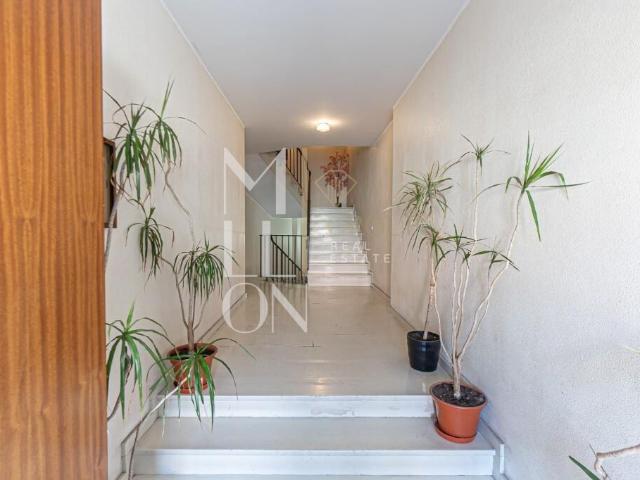 T2 dúplex com terraço e lugar de garagem no 2°andar sem elevador em Valadares