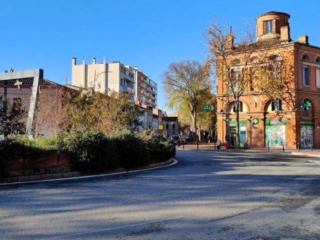 T2 Duplex lumineux Métro Ligne A Pâte d'Oie Faibles charges Idéal 1er achat