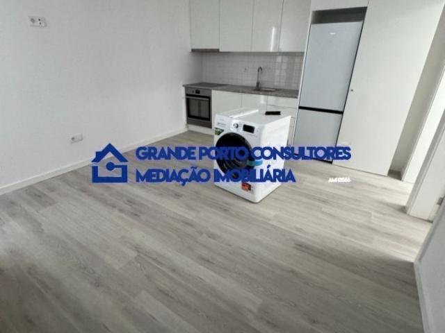 T2 Duplex Matosinhos Sul junto Av. Serpa Pinto