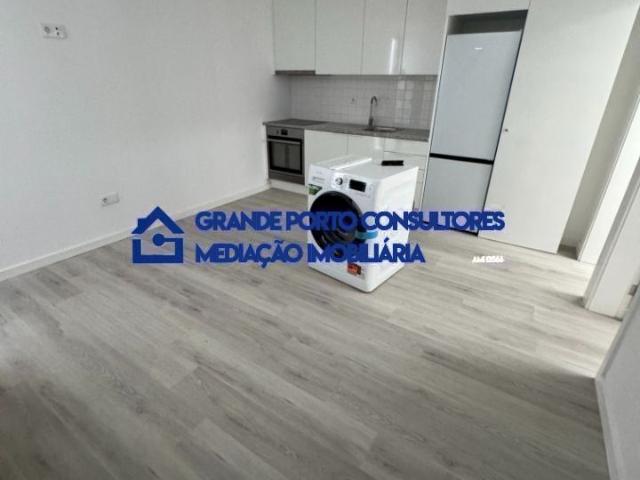 T2 Duplex Matosinhos Sul junto Av. Serpa Pinto