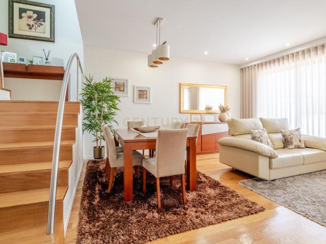 T2 Duplex na Senhora da Hora – Como Novo!