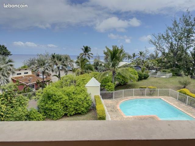 T2 Duplex piscine vue mer