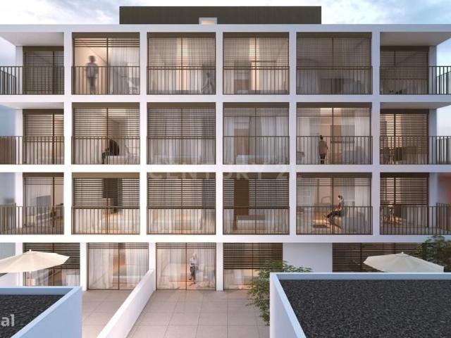 T2 duplex prximo da praia no centro de Lea da Palmeira