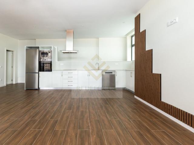 T2 duplex renovado com 122m² em Argoncilhe