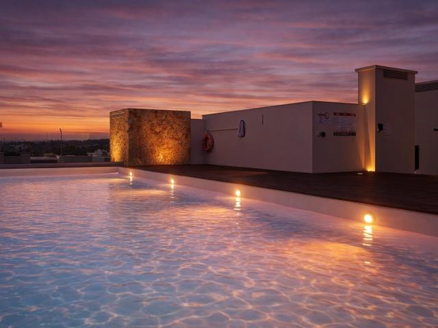 T2 em Vale Pedras com piscina e garagem dupla. 64m² Albufeira e Olhos de Água