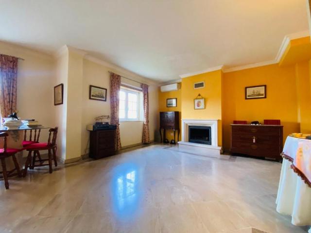 T2 Em Condominio Em Cascais 95m² Alcabideche