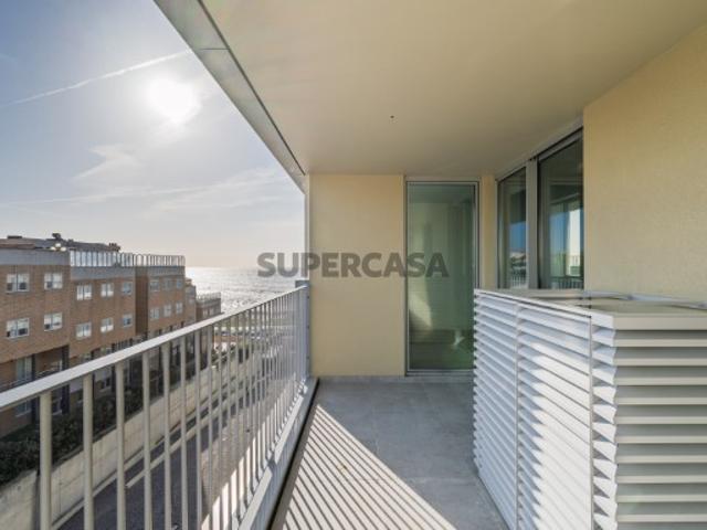 T2 em Primeira Linha de Mar