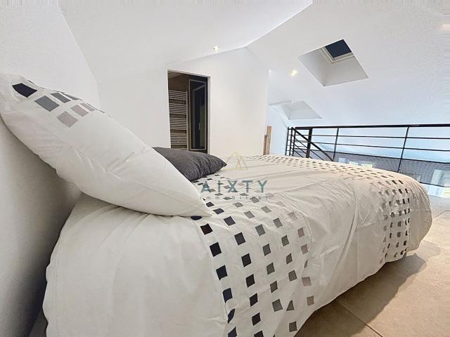 T2 en duplex Place Pol Lapeyre 54,82 m2 1180 Eur