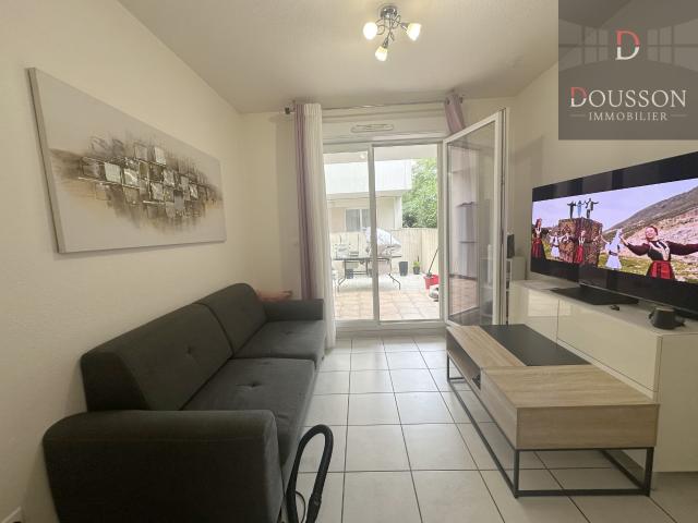 T2 EN REZ DE JARDIN AVEC PARKING