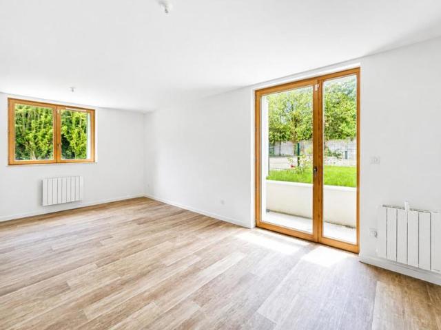 T2 en rez de jardin dans résidence entièrement rénovée