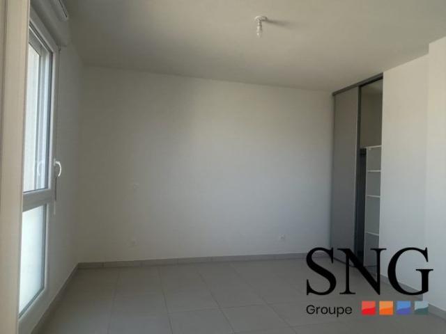 T2 ENTIEREMENT NEUF AVEC BALCON ET PLACE DE PARKING