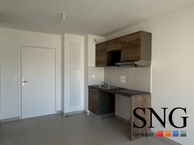 T2 ENTIEREMENT NEUF AVEC BALCON ET PLACE DE PARKING