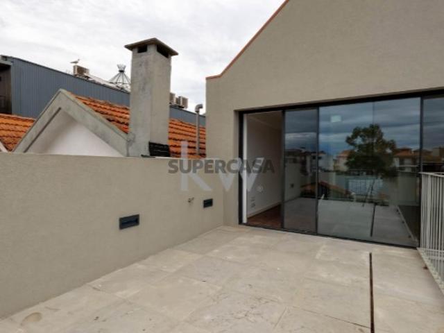 T2 Exclusivo na Rua do Almada, Porto Novo