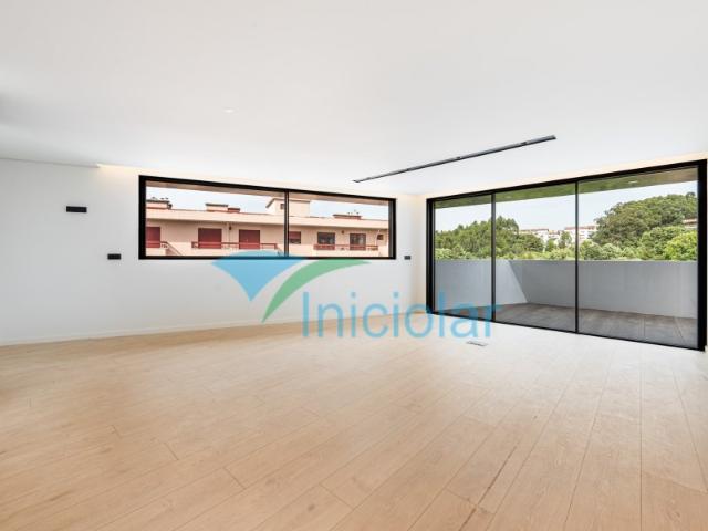 T2 Gondomar| Varanda| L. Garagem| Arrumo